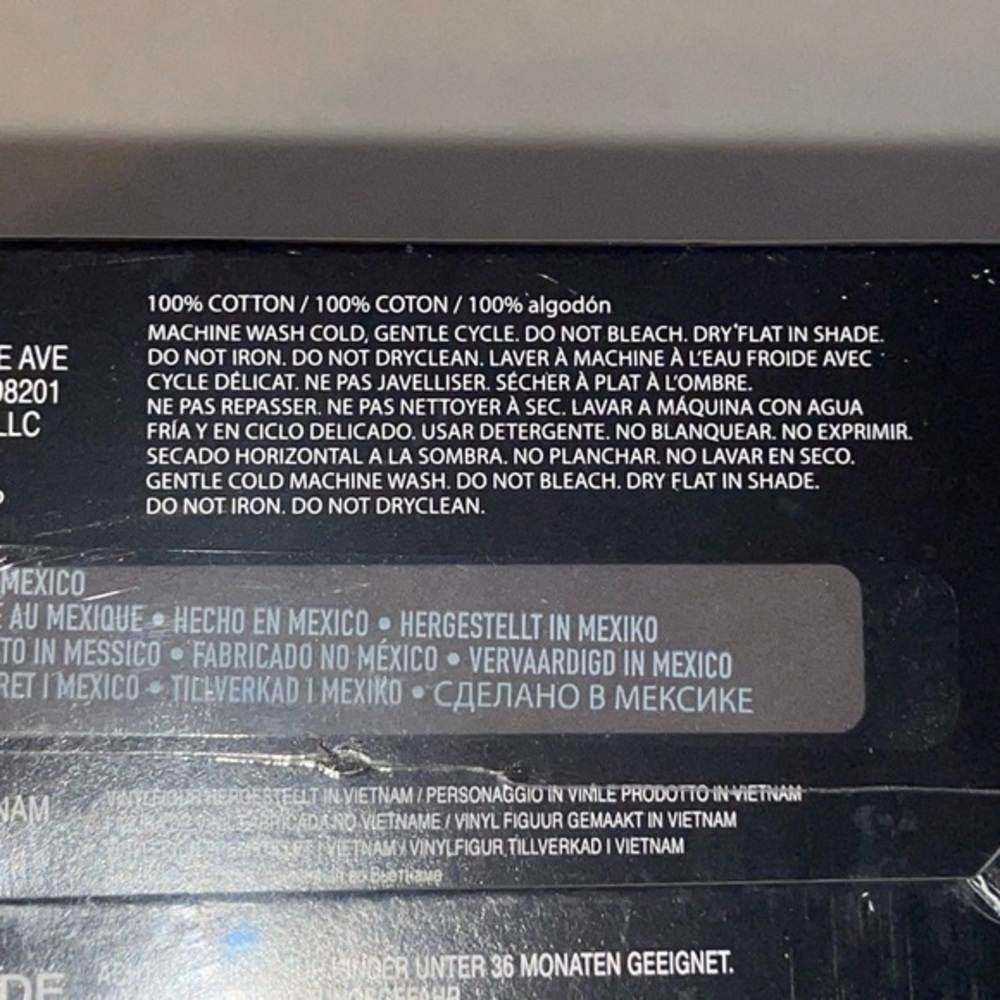 NIB Funko Black Panther Shirt & Bobble-Head‎ - Picture 7 of 7